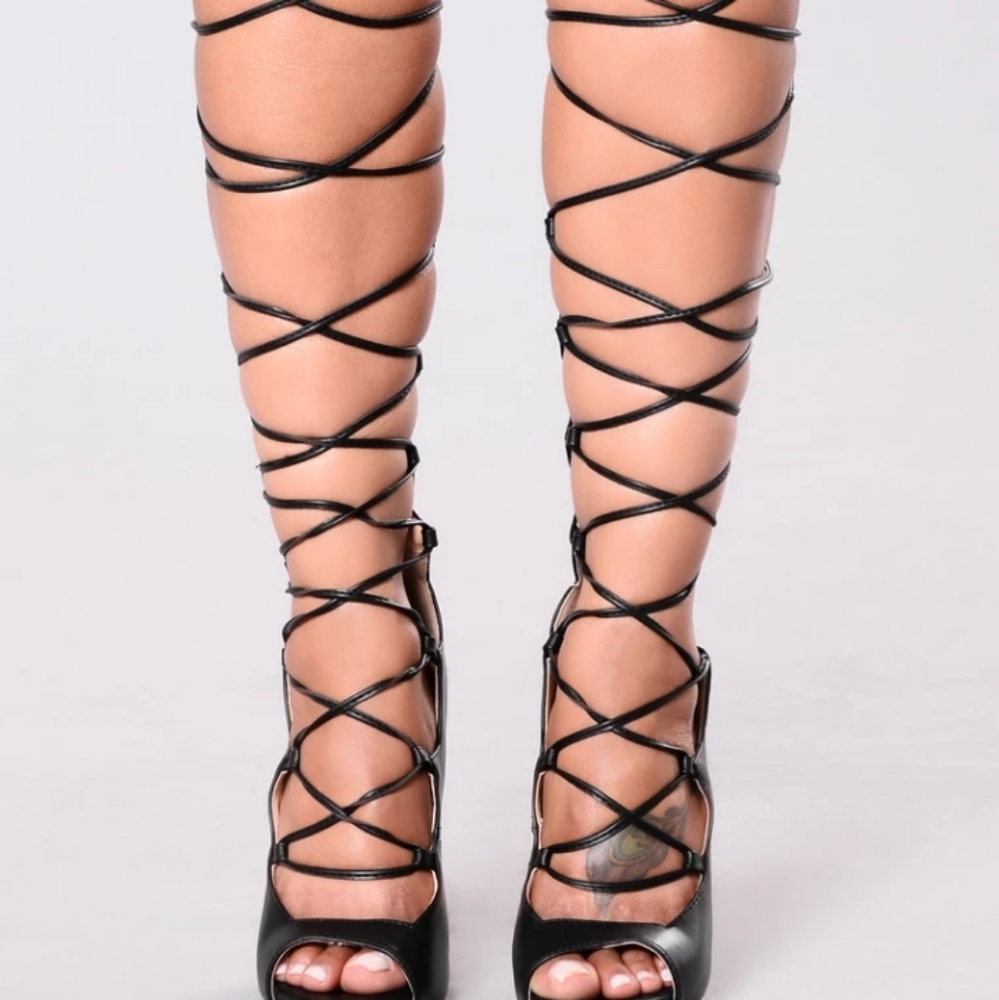 Fashion nova heels size 7.5